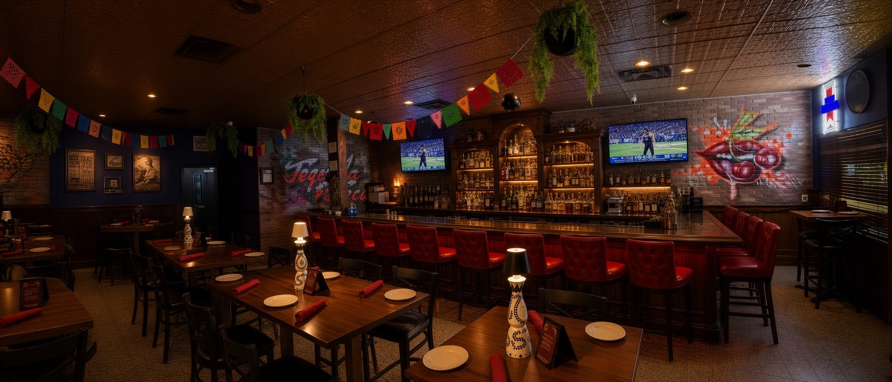 Dining room and bar at La Mesa for private events